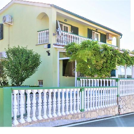 Apartment Pelicaric Sali Dugi Otok Bagian luar foto